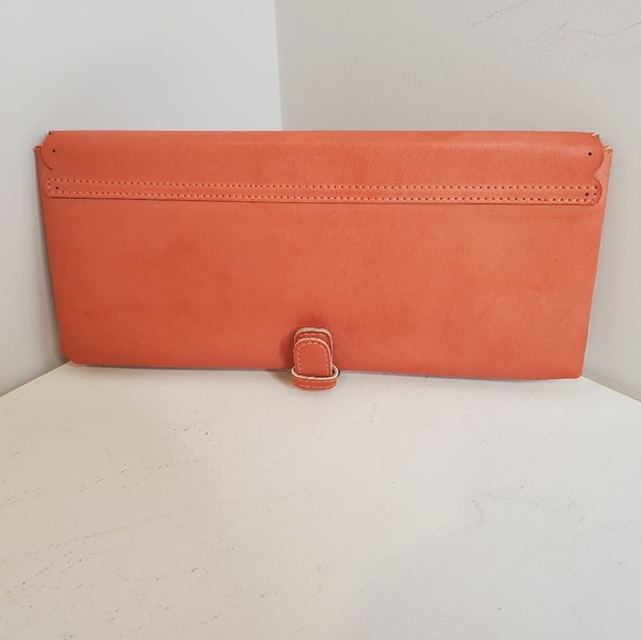 American Eagle Salmon Colored Clutch - Picture 2 of 4